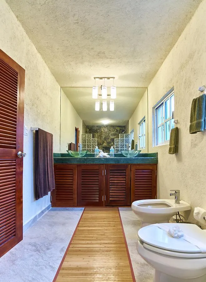 Casa Cenote Bed & Breakfast Tulum
